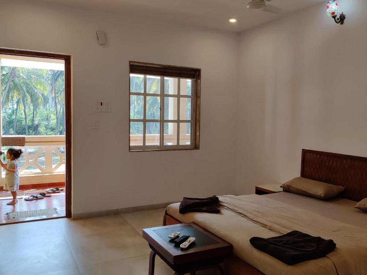 White House Beach Resort, Nagaon エクステリア 写真