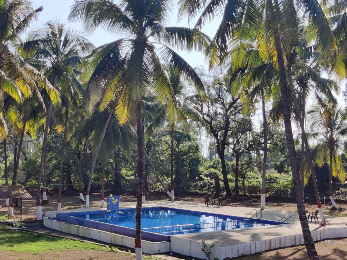 White House Beach Resort, Nagaon エクステリア 写真