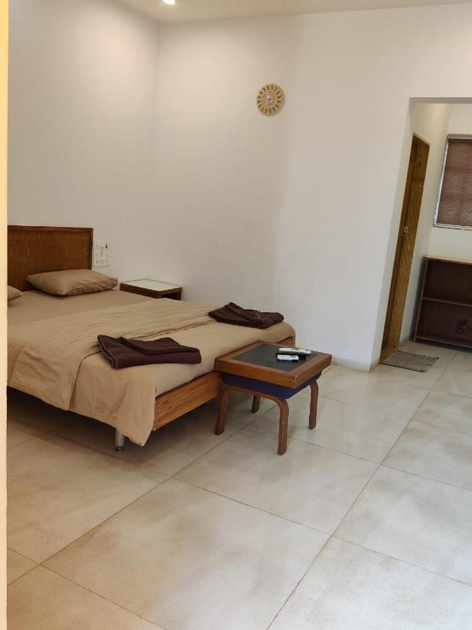 White House Beach Resort, Nagaon エクステリア 写真