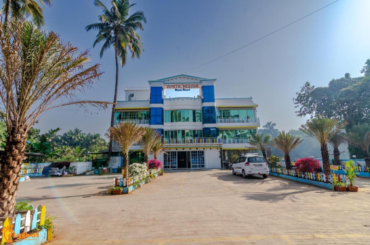 White House Beach Resort, Nagaon エクステリア 写真